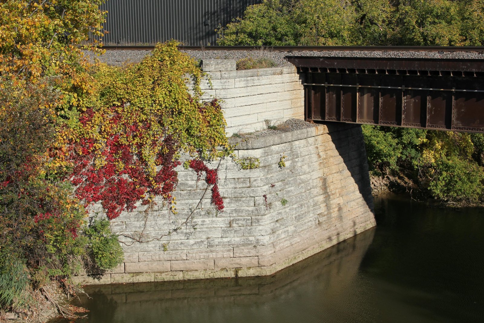 North abutment